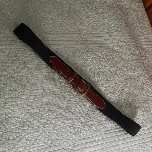 L.L. Bean Women's Navy and Brown Belt - Picture 1 of 2